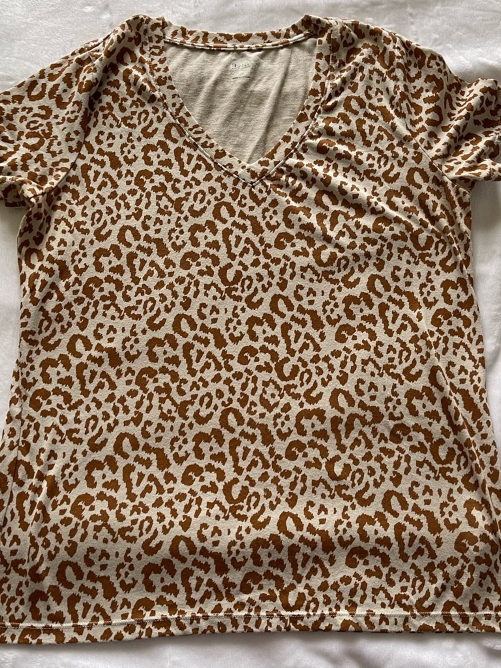 a.n.a Beige V-Neck Leopard Print Short Sleeve Top